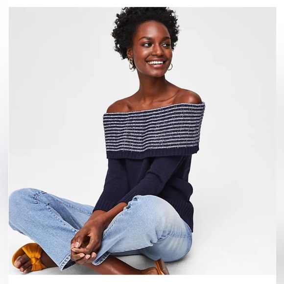 Off shoulder loft sweater - Picture 1 of 5